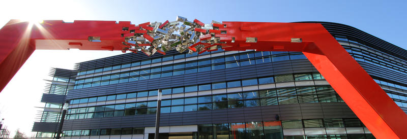 Sculpture and the Big Data Institute Sculpture and the Big Data Institute